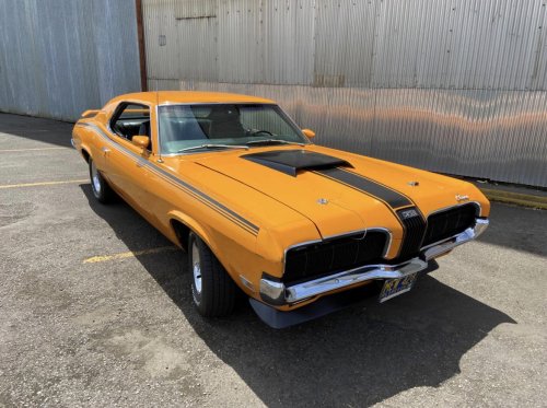 15 vintage cars that took the road and made it their own