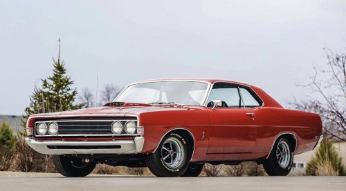 15 vintage cars that took the road and made it their own