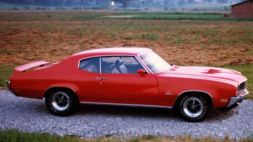 8 factory muscle cars that delivered more than their ratings suggested