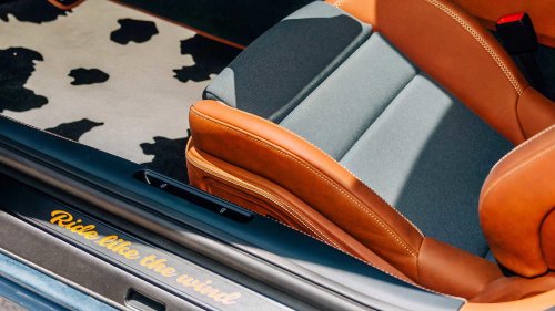 Porsche, Porsche 911, Porsche made a 911 look like worn blue jeans for Toy Story 5