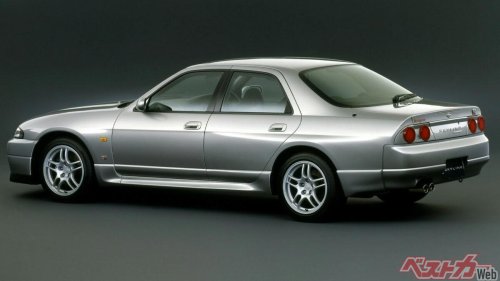 限定400台の超レアなれど実力は超級! 4ドアGT-R「R33オーテックバージョン」が今なお幻すぎる理由