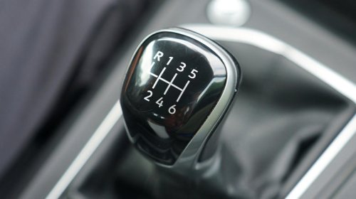 5 common manual transmission myths that simply refuse to die