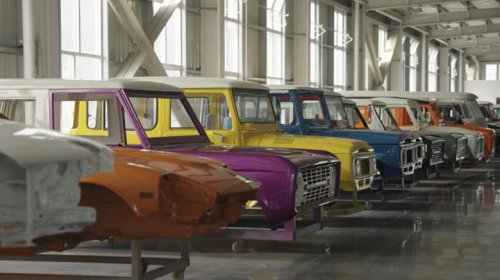 This Chinese company is making brand-new bodies for a whole list of classic cars