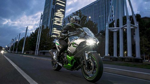 10 motorcycles that are shockingly good in heavy traffic