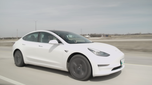 Tesla vs. Rivian reliability: It's not even close
