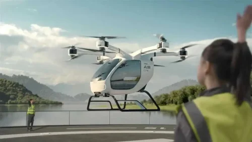 GAC, la marca china que acaba de llegar a España, acaba de fabricar un taxi volador de 214.600 euros que se carga en solo 25 minutos