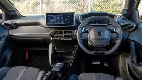 プジョー208GTハイブリッド、往年の“猫足”が復活！乗るほどに痛快さを感じるワケ【試乗記】