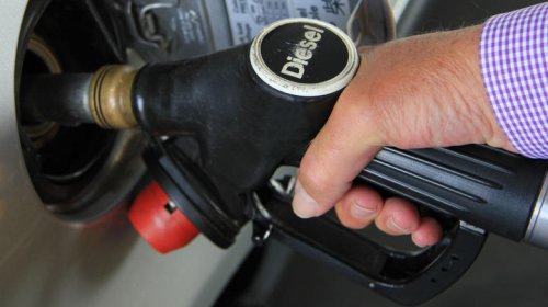 Why many diesel engines have two fuel filters but gas engines don't