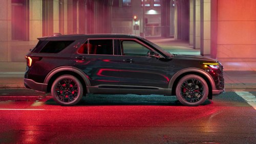 Ford’s new Explorer ST sinister package has aftermarket attitude with factory warranty