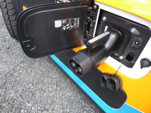Can an electric truck drive around the world?