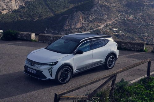 Renault, Renault Scenic, Renault Scenic E-Tech, ¿Cuál merece más la pena? El Renault Scenic E-Tech y el Skoda Elroq cara a cara
