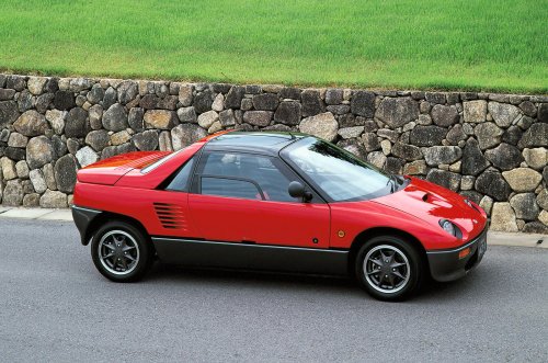 El mismo coche, diferentes nombres: los coches más rebautizados