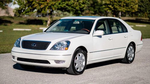 Lexus LS 430: The luxury car that quietly holds up better than its rivals