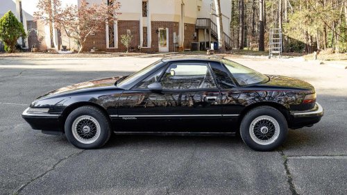 Buick, When Buick built a two-seater and forgot to market it