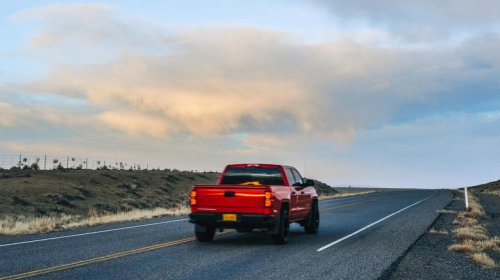 Do pickup trucks need to stop at weigh stations? What you need to know