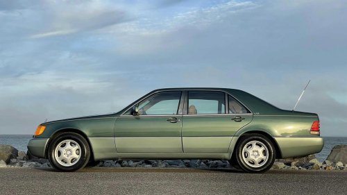 The Mercedes sedan history almost forgot entirely