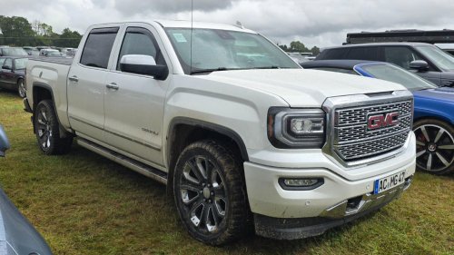 8 trucks that gained loyal followings without major redesigns