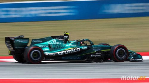 Alonso, último y cabreado: “Entiendo que queráis martirizar al equipo, enhorabuena por ello”