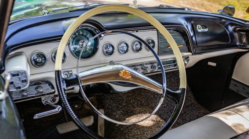 Before modern gear shifters, automakers in the '50s used a method ahead of its time