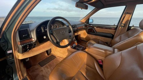 The Mercedes sedan history almost forgot entirely