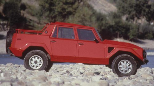 Lamborghini, Chrysler, Lamborghini's first off-roader was powered by a terrible Chrysler V8 engine