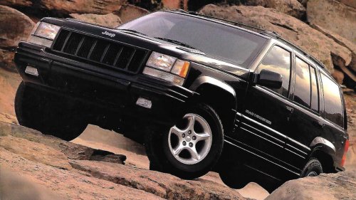 Lamborghini, Chrysler, Lamborghini's first off-roader was powered by a terrible Chrysler V8 engine