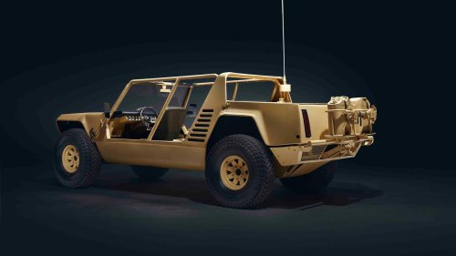 Lamborghini, Chrysler, Lamborghini's first off-roader was powered by a terrible Chrysler V8 engine