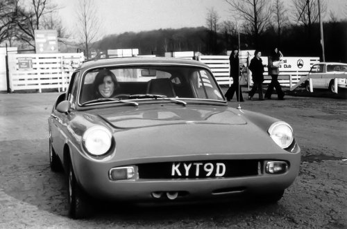 Los mejores coches con motor central
