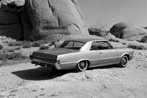 Muscle Cars, The classic American muscle cars that defined the 1960s and 1970s