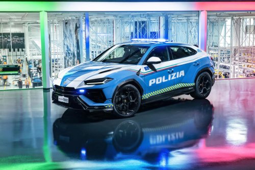 Lamborghini, La Guardia Civil explica por qué este Lamborghini Urus de la Polizia italiana patrulla por España