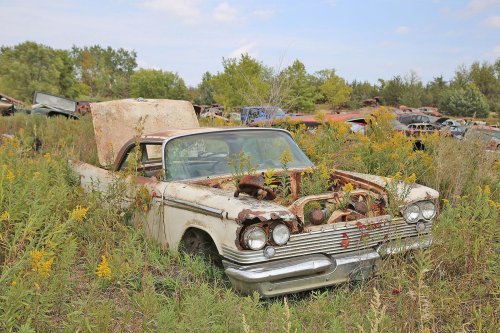 More junkyard discoveries of Windy Hill Auto Parts, New London, Minnesota