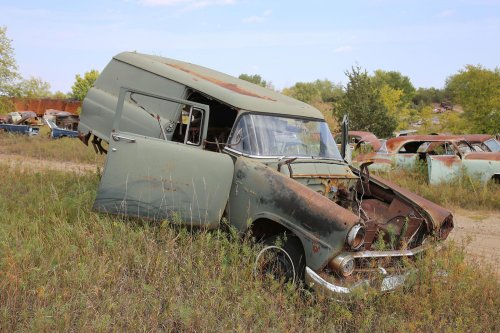 More junkyard discoveries of Windy Hill Auto Parts, New London, Minnesota