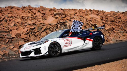 Corvette ZR1X absolutely destroyed the Pikes Peak production car record