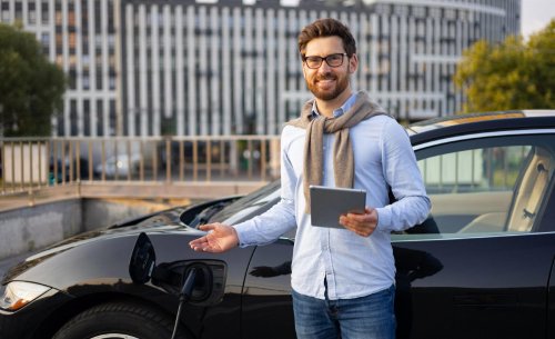 Una macroencuesta a 3.000 propietarios de coches eléctricos desvela el verdadero estado de su batería tras 200.000 kilómetros