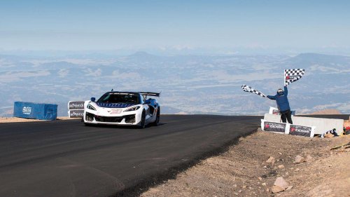 Corvette ZR1X absolutely destroyed the Pikes Peak production car record