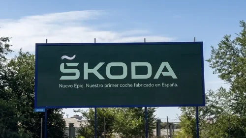 Skoda hace un cambio en su logotipo con el que es más española que nunca