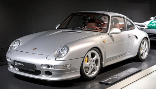 30 ’90s sports cars we’d love to drive today