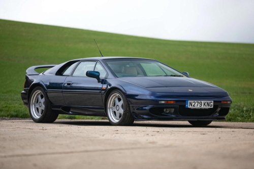 30 ’90s sports cars we’d love to drive today