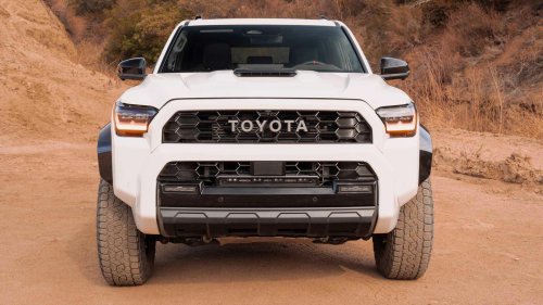 We know you don't really off-road: Toyota 4Runner vs. Kia Telluride