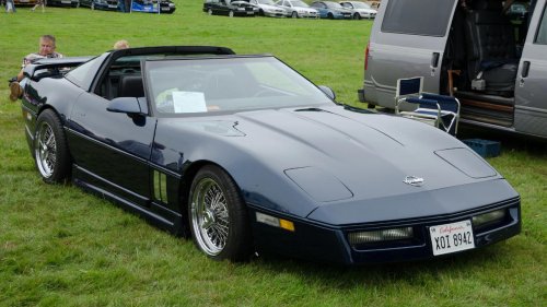 10 vehicles from the 1980s and 1990s that still feel exactly right