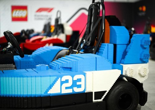 From Miami to Silverstone: F1's drivers parade gets a brick-built sequel