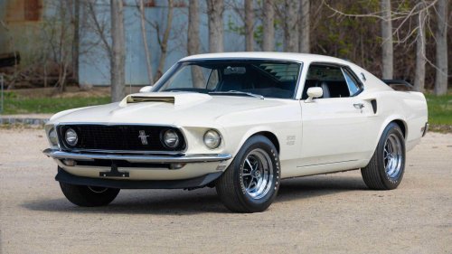 The 425-hp Plymouth sleeper that ran 13s two years before the Road Runner existed