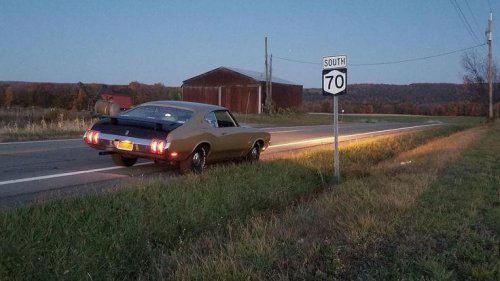 25 photos of 1970s muscle cars dominating the road
