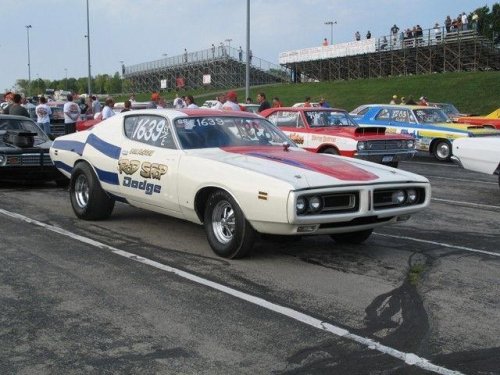 Muscle Cars, 25 photos of 1970s muscle cars dominating the road
