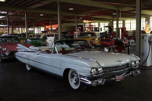 Iconic cars from the 1950s that set the ultimate standard for the golden era