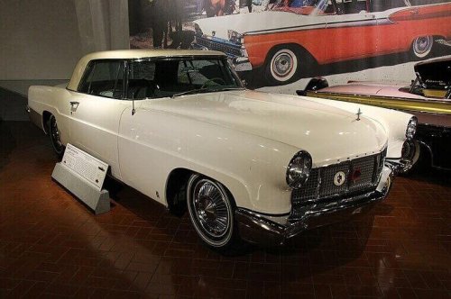 Iconic cars from the 1950s that set the ultimate standard for the golden era
