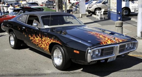 22 photos of crazy 1970s muscle car paint jobs