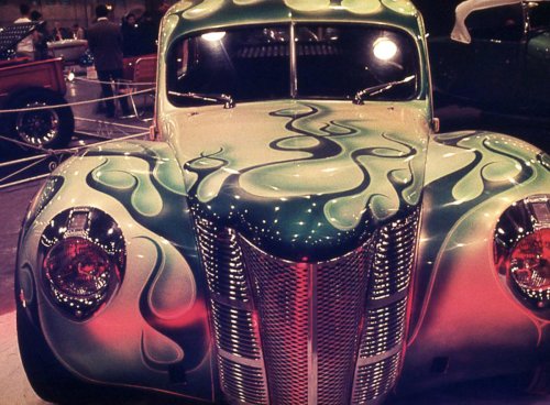 22 photos of crazy 1970s muscle car paint jobs