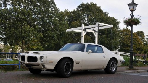 20 vintage classics that felt faster than anything in their class