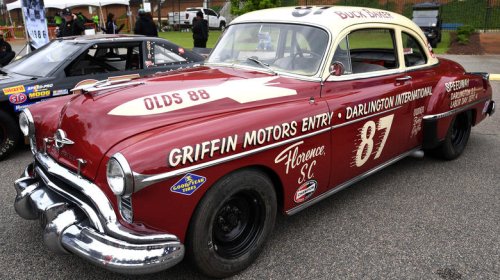 Why Some Car Experts Believe The Oldmobile 88 Is One Of The First Muscle Cars Ever Made
